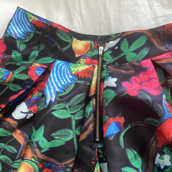 Banjul Skirt Tropical Birds - Picture 4 of 8